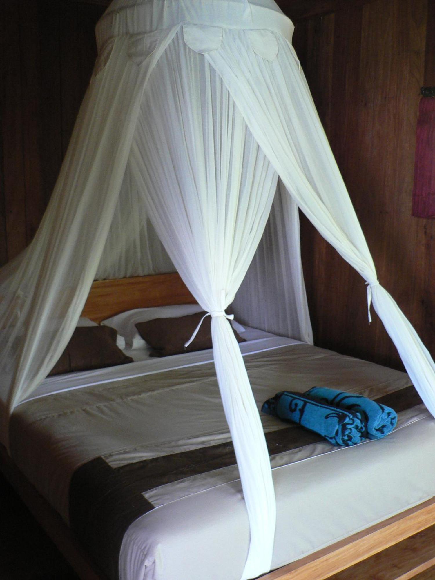 Waecicu Eden Beach Hotel Labuan Bajo Rum bild