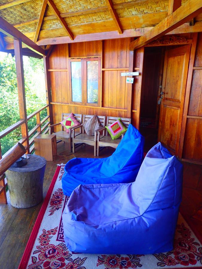 Waecicu Eden Beach Hotel Labuan Bajo Exteriör bild