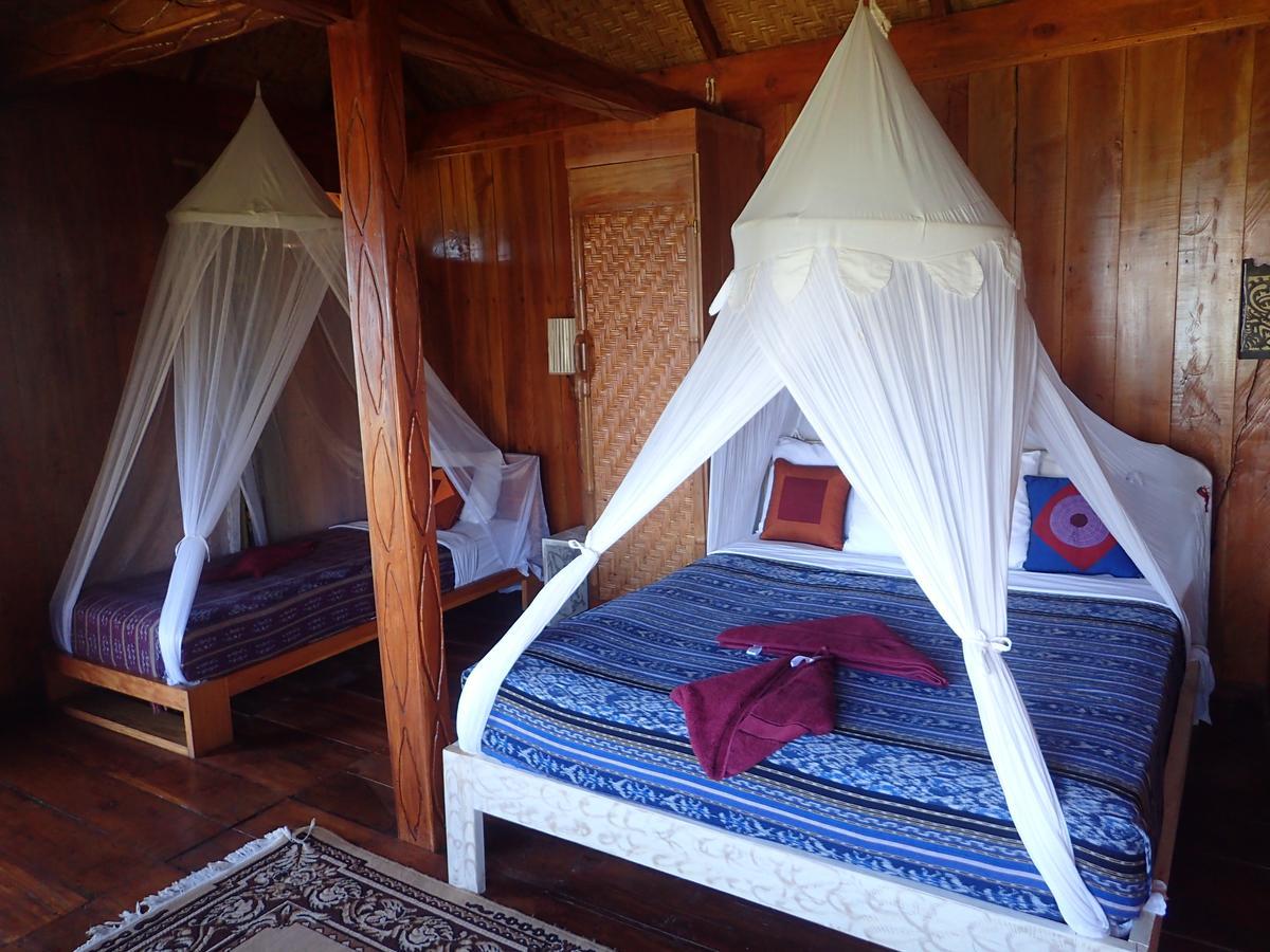 Waecicu Eden Beach Hotel Labuan Bajo Exteriör bild