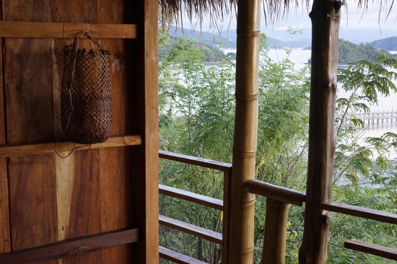 Waecicu Eden Beach Hotel Labuan Bajo Exteriör bild