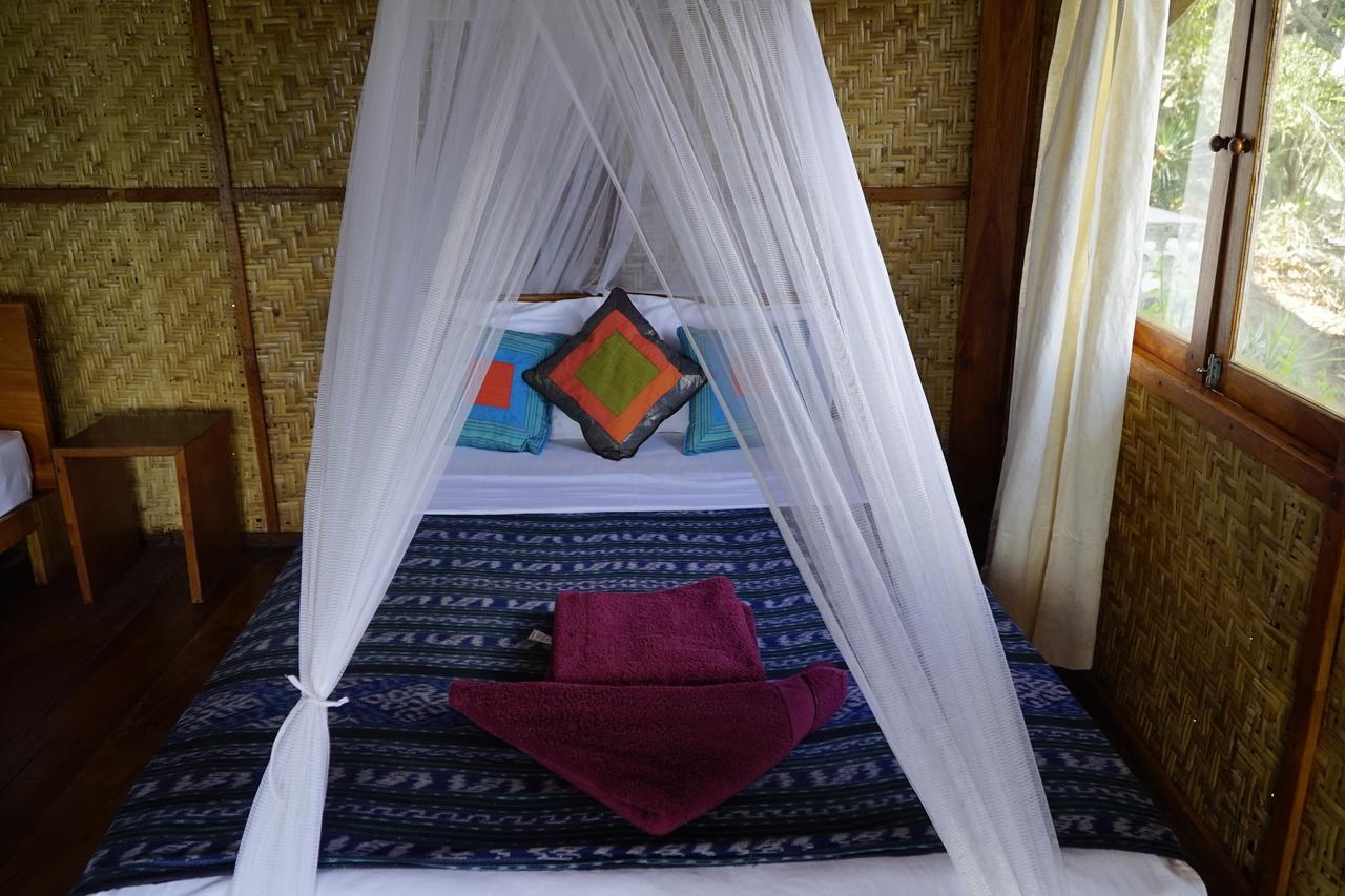 Waecicu Eden Beach Hotel Labuan Bajo Exteriör bild