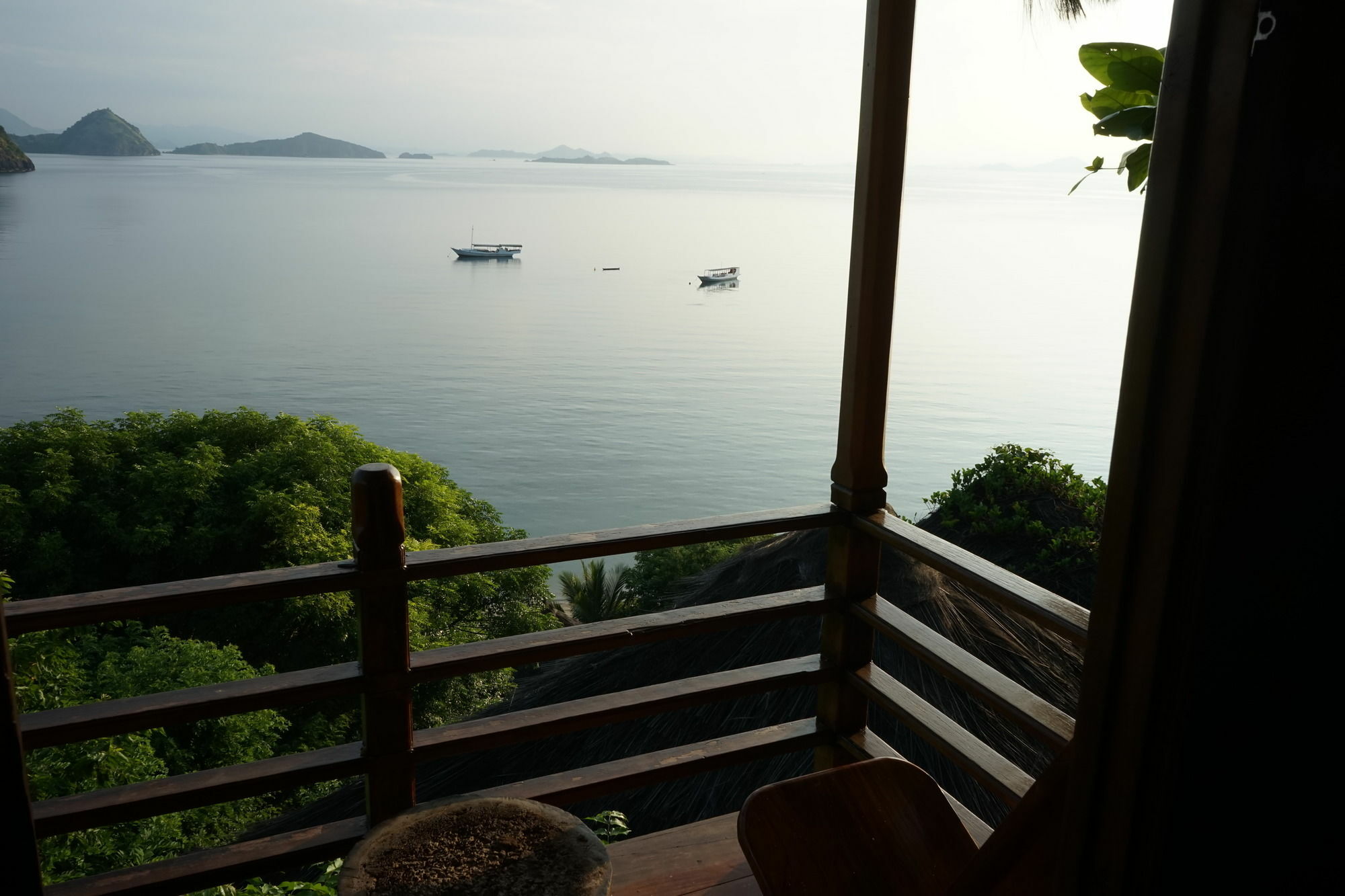 Waecicu Eden Beach Hotel Labuan Bajo Exteriör bild